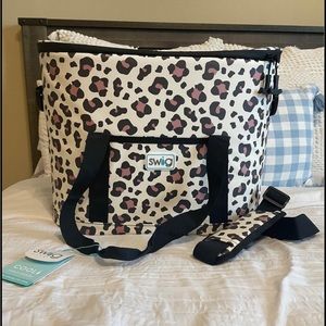 Swig family travel cooler